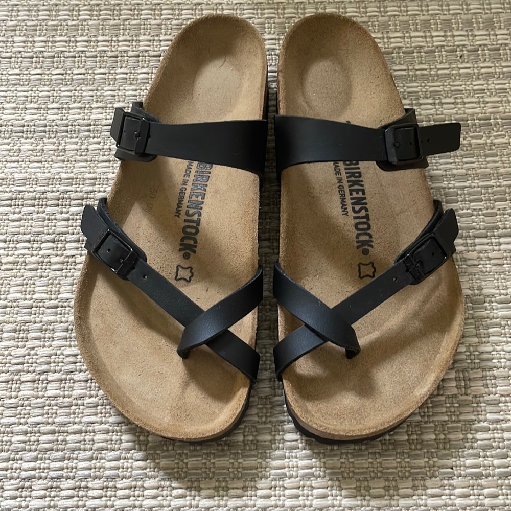 Ladies Birkenstocks . Size 39 ( 8 - 8.5 ) .